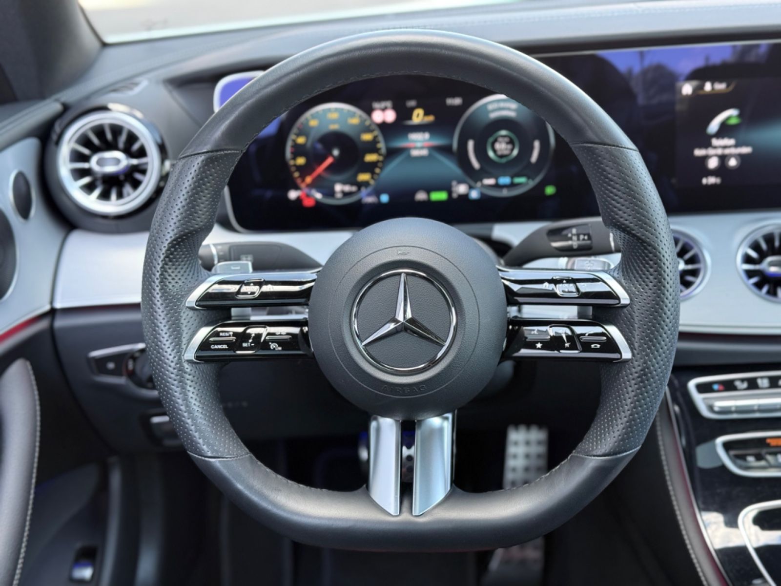 Mercedes-Benz E 300d Coupe 4Matic AMG - Samsaru's Car Outlet