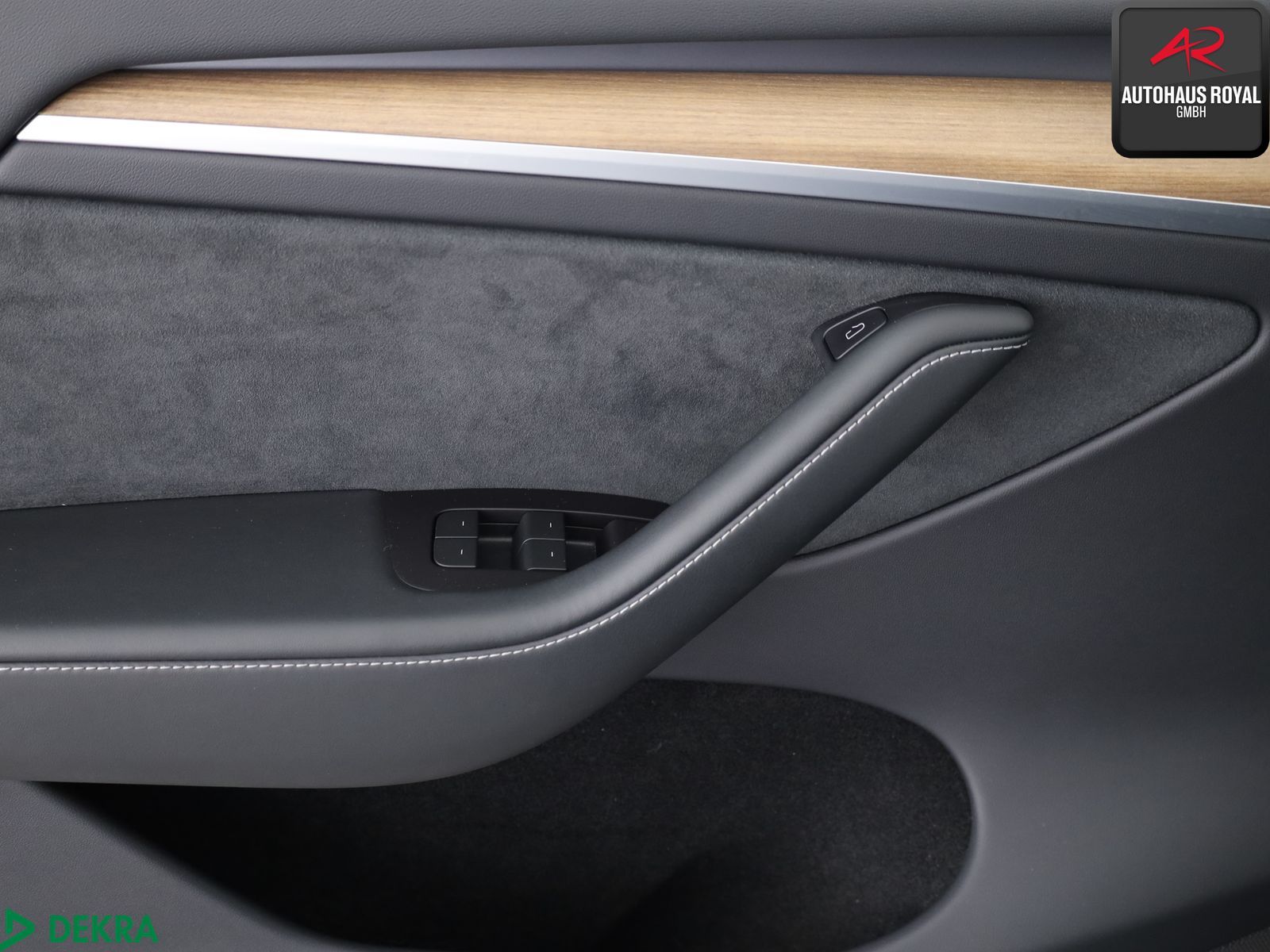 Tesla Model Y PERFORMANCE Dual Motor AWD PANO,KEYLESS