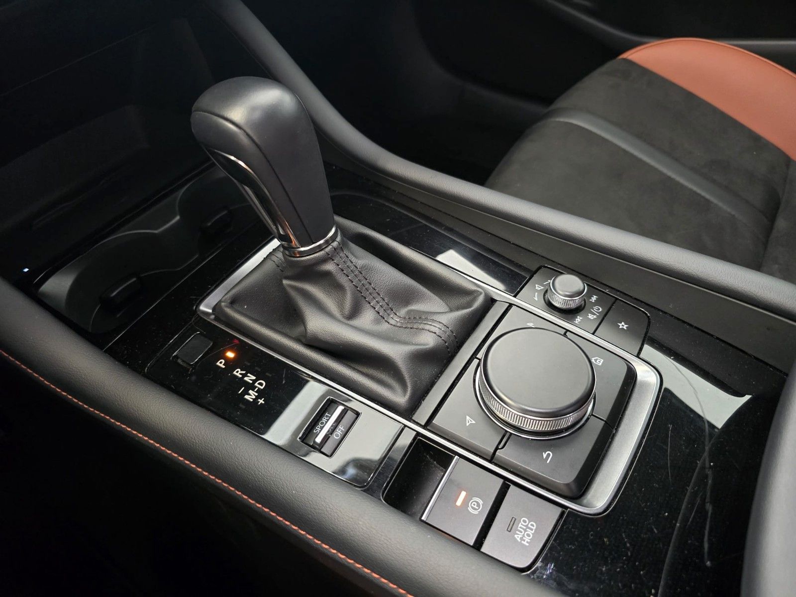 Mazda 3 Lim. 5-trg. Nagisa FWD 2.5l 140ps*HUD*RFK*BOSE