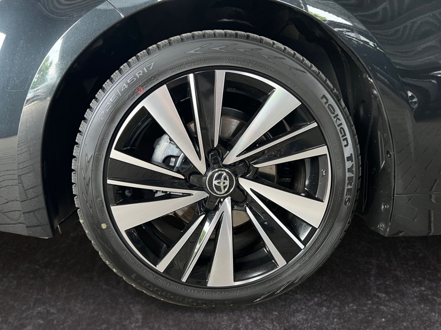 Toyota Corolla 1.8 Hybrid Teamplayer *LED*ACC*CAM*SHZ*