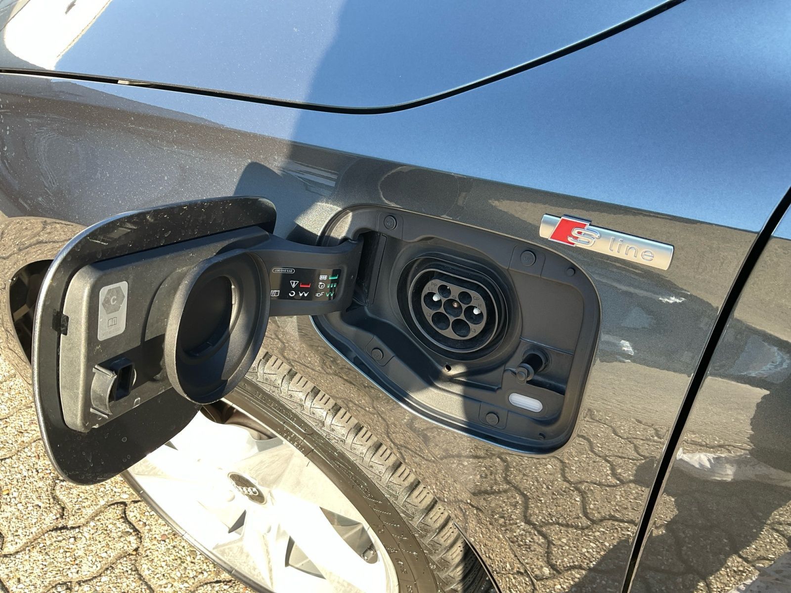 Audi A3 Sportback 40 TFSI e S line AHK ACC ALLWETTER