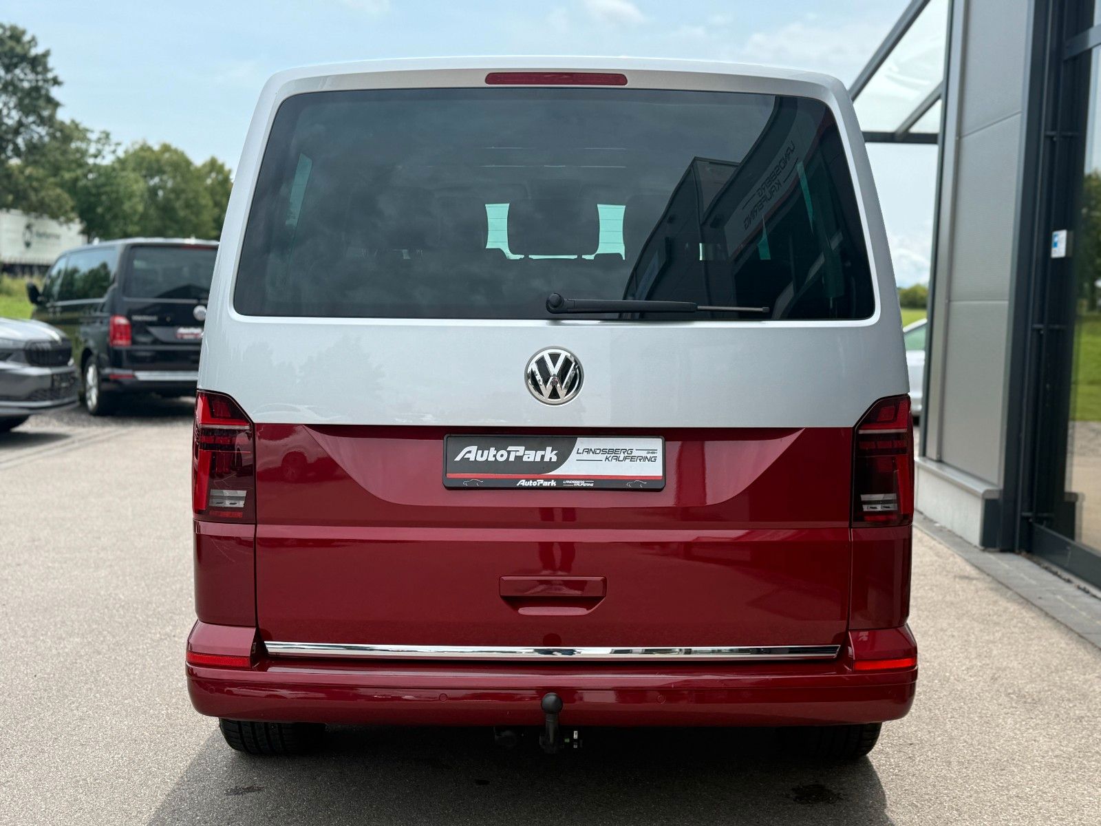 Volkswagen T6.1 MULTIVAN TDI 4MOTION DSG - Samsaru's Car Outlet