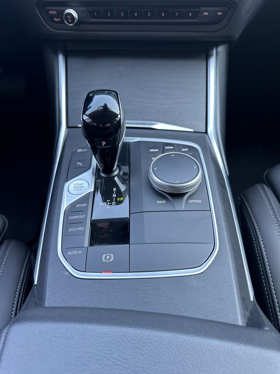 BMW 320d Touring Sport-Line - Samsaru's Car Outlet