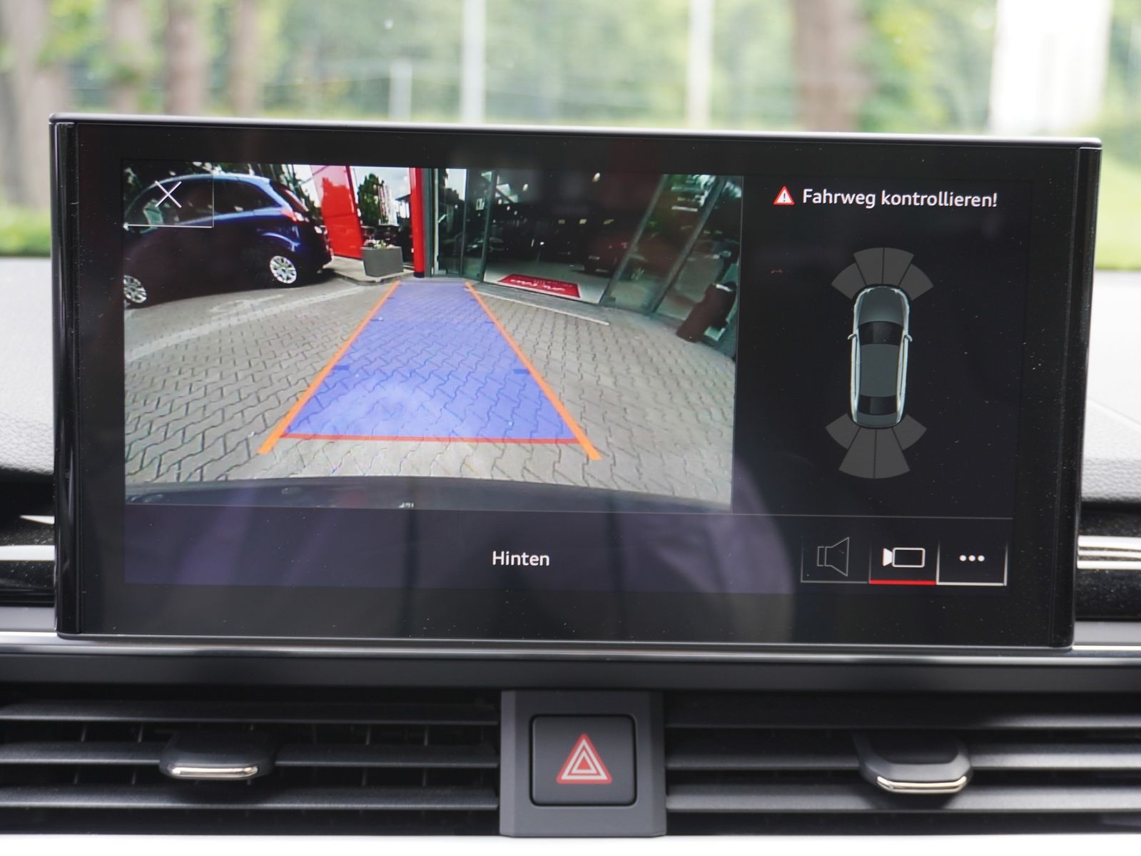 Audi A4 2.0 TDI 35 S-Line - Samsaru's Car Outlet
