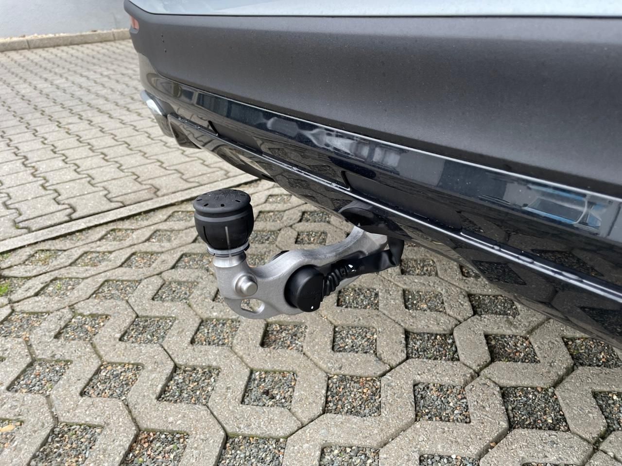 Mercedes-Benz GLC 200 4MATIC AMG-EDITION - Samsaru's Car Outlet