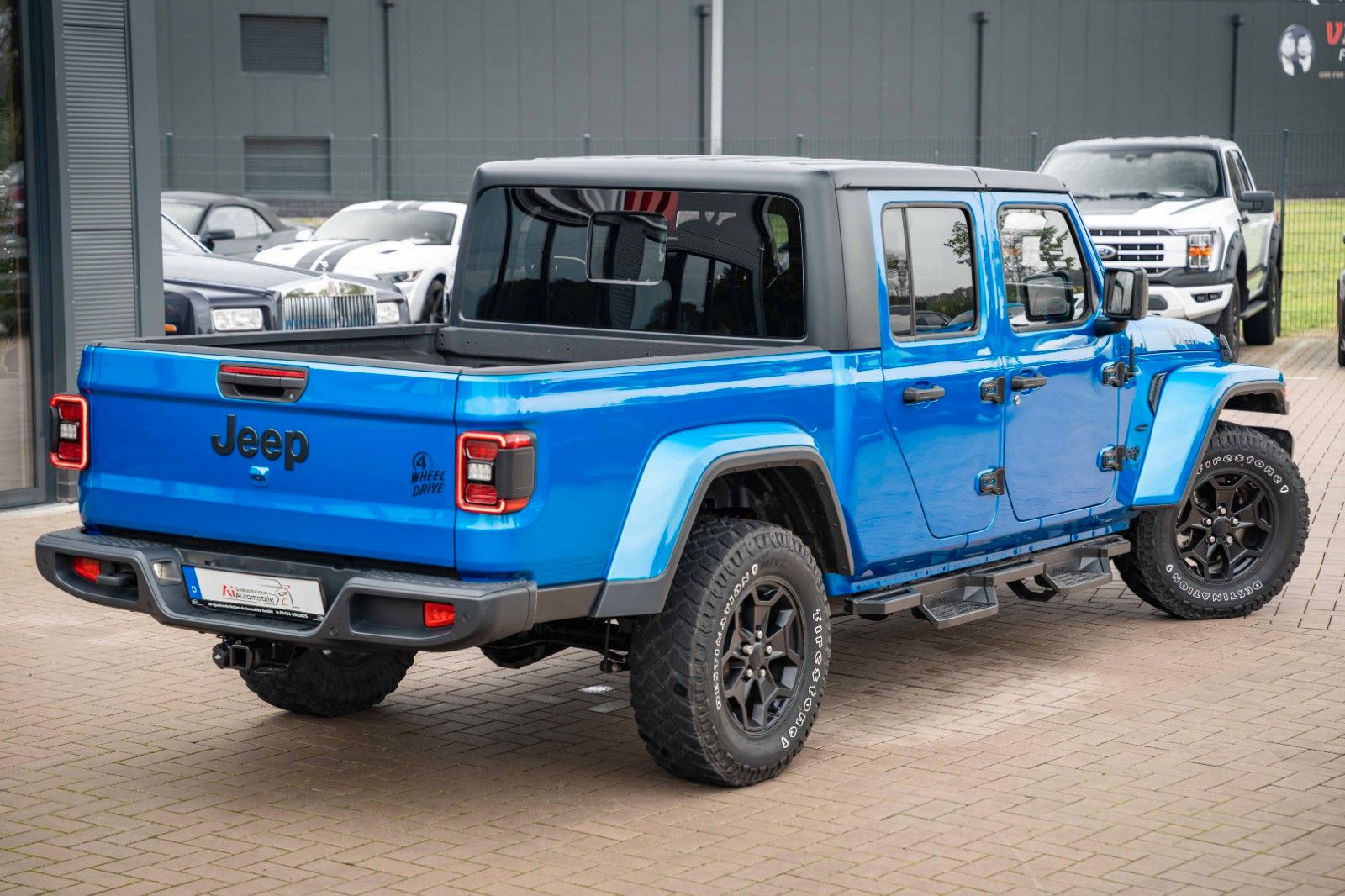 Jeep Gladiator Willys 3.6 V6 285 PS | 4x4 Crew Cab