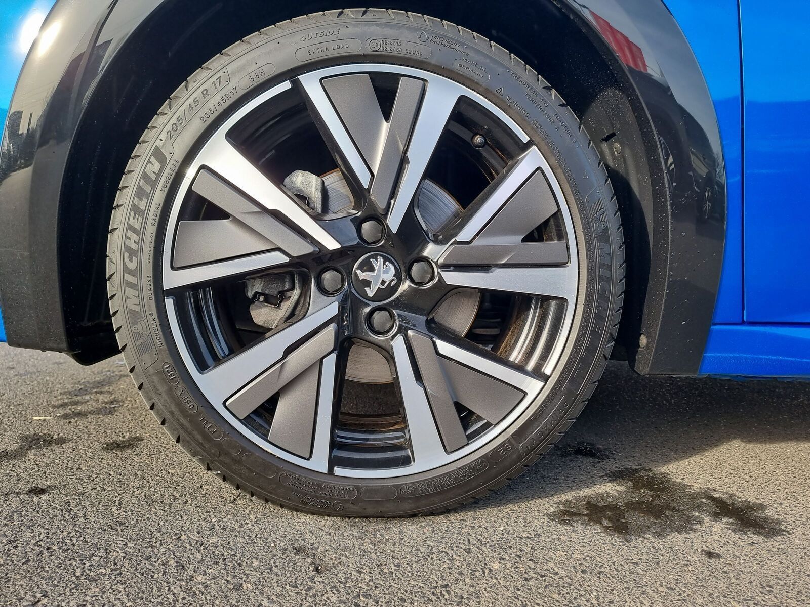 Peugeot 208 GT - Samsaru's Car Outlet