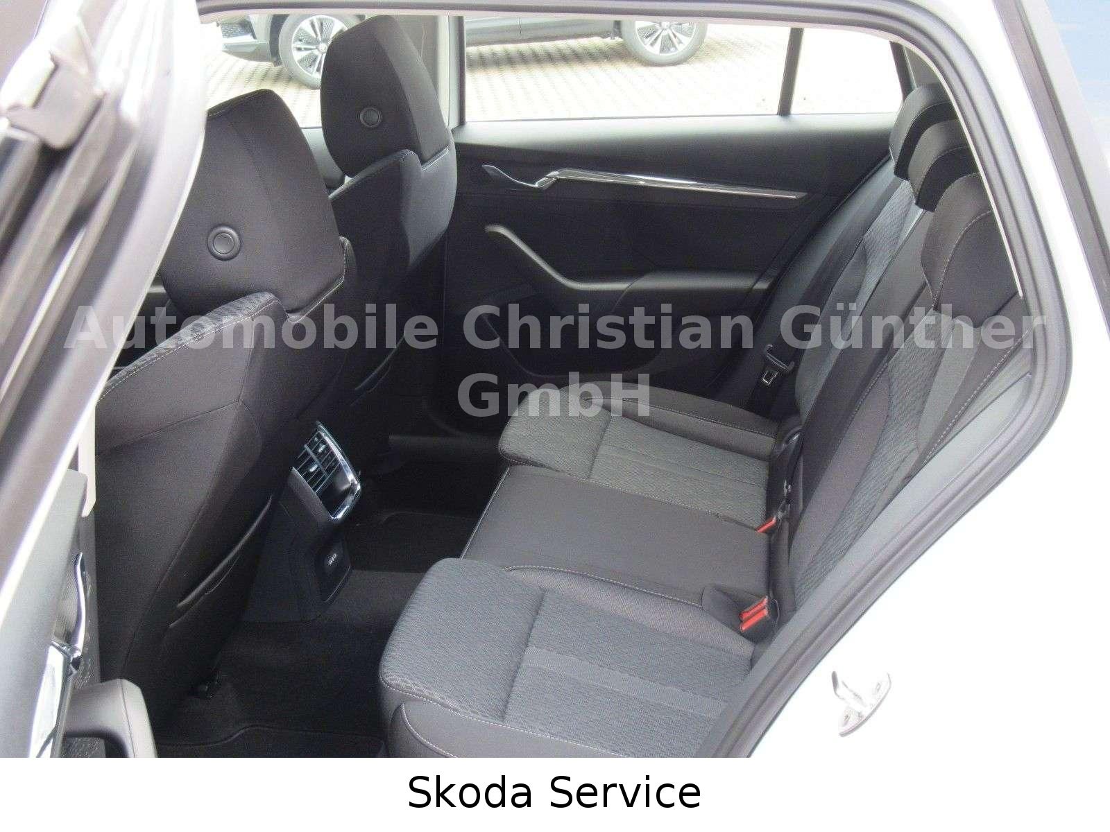 Skoda Octavia Combi Style 1.5 TSI - Samsaru's Car Outlet