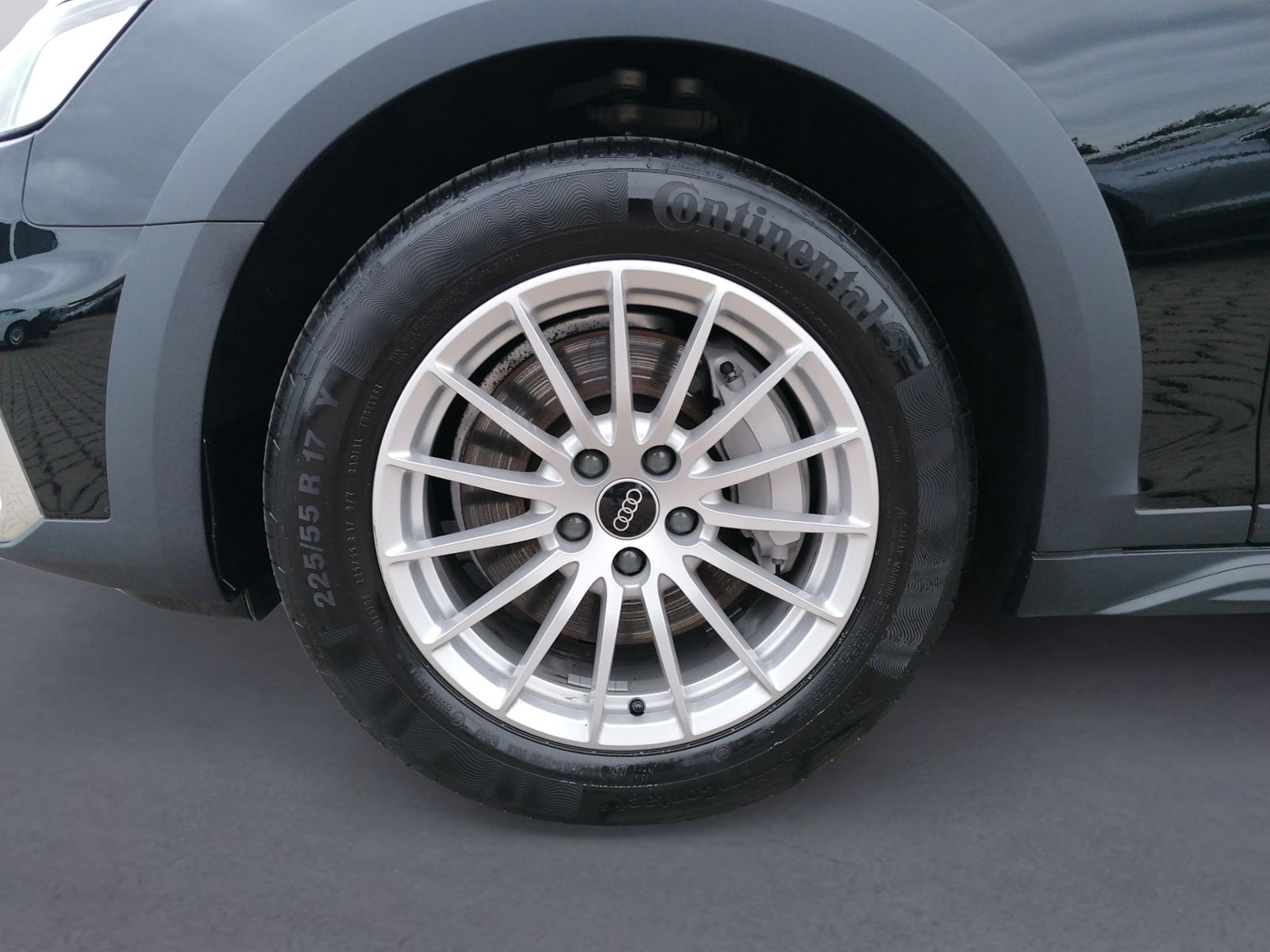 Audi A4 allroad quattro 2. 0 TFSI S tronic NAVI+AHK