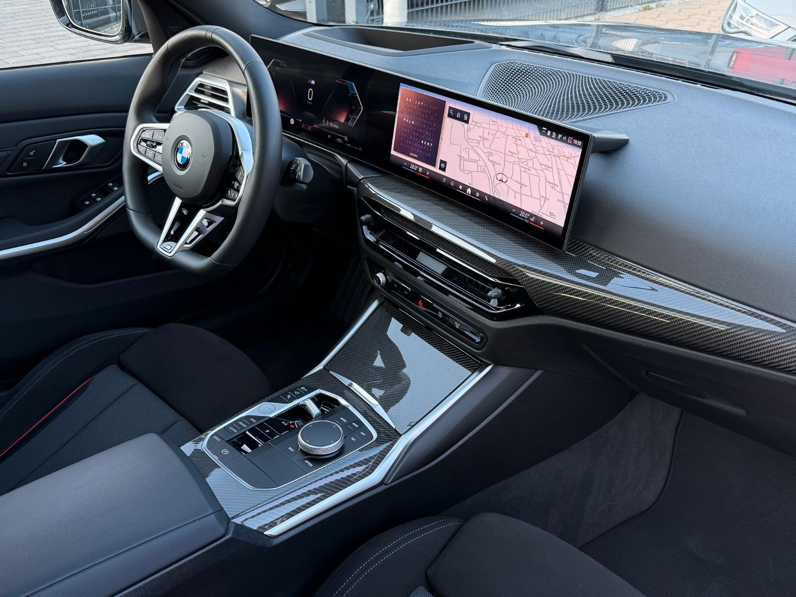 BMW 320d xD M Sport Pro HuD Carbon Pano StHz h/k AHK