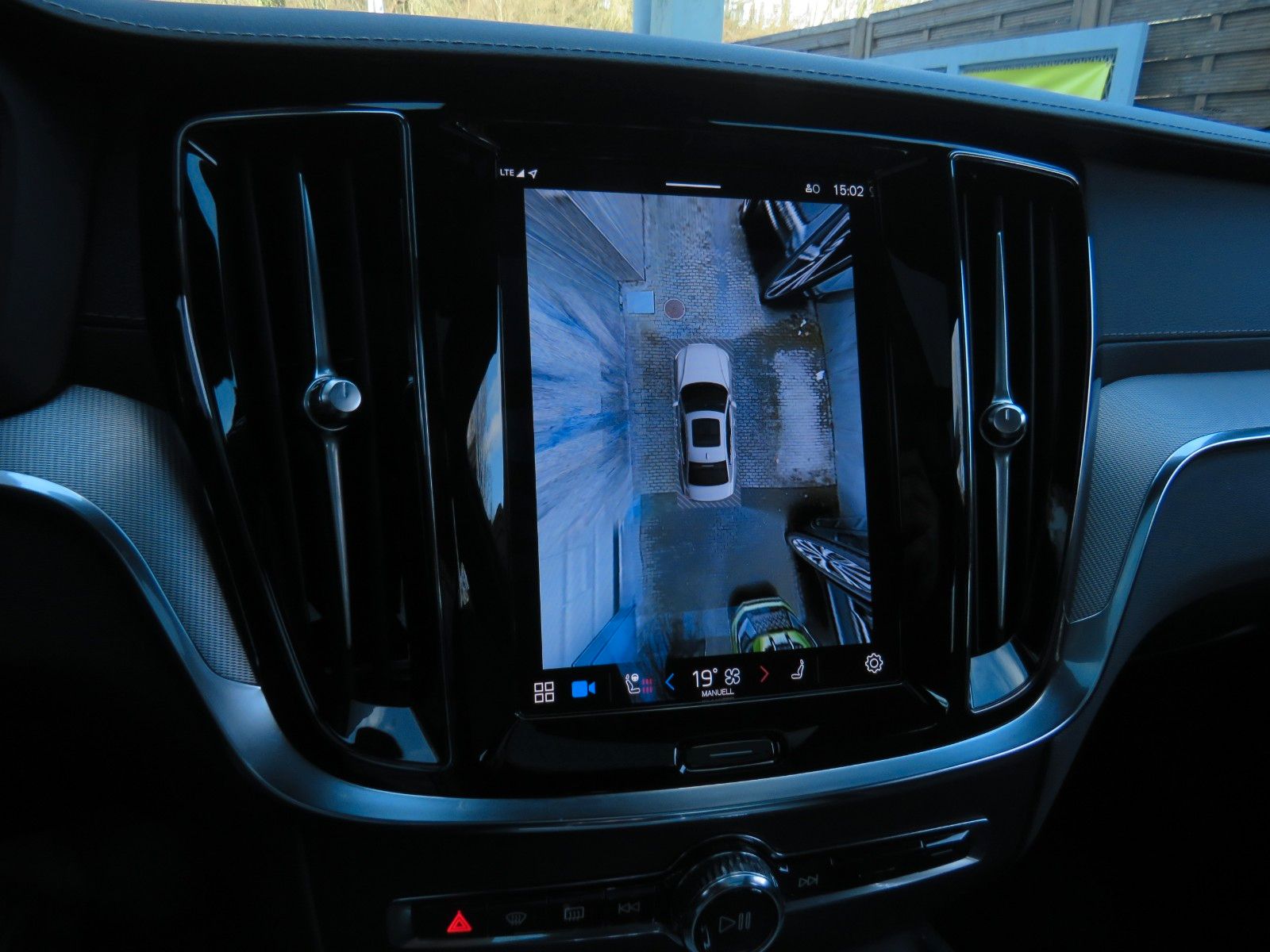 Volvo S60 Ultimate Dark AWD // Pano, Pilot, 360°