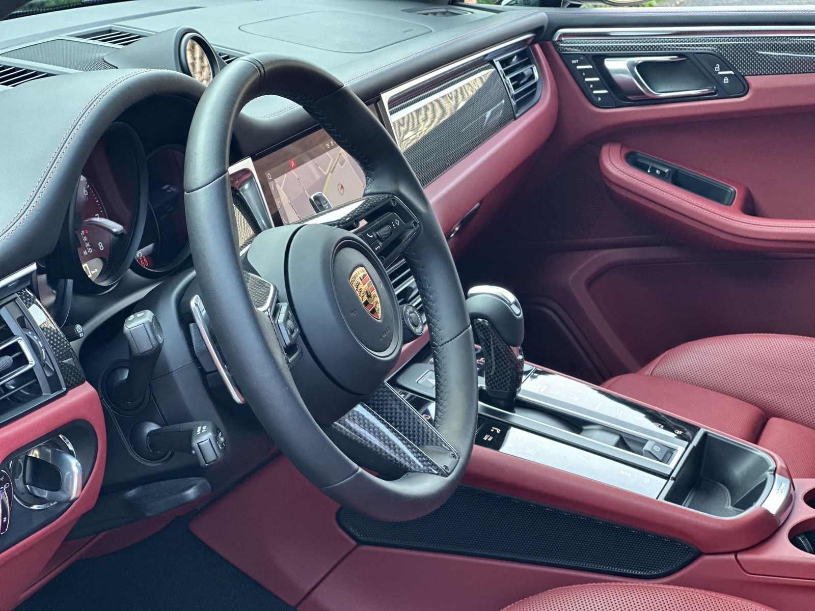 Porsche Macan T SPORTABGAS*21 EXCLUSIVE - Samsaru's Car Outlet