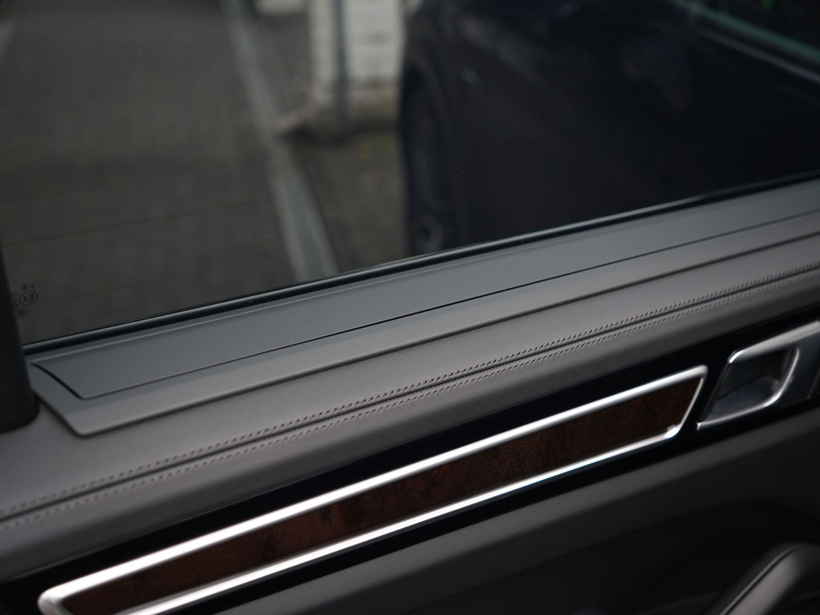 Porsche E-Hybrid MY24-INNODRIVE-ACC-LUFTF.-PANO-BOSE-RS