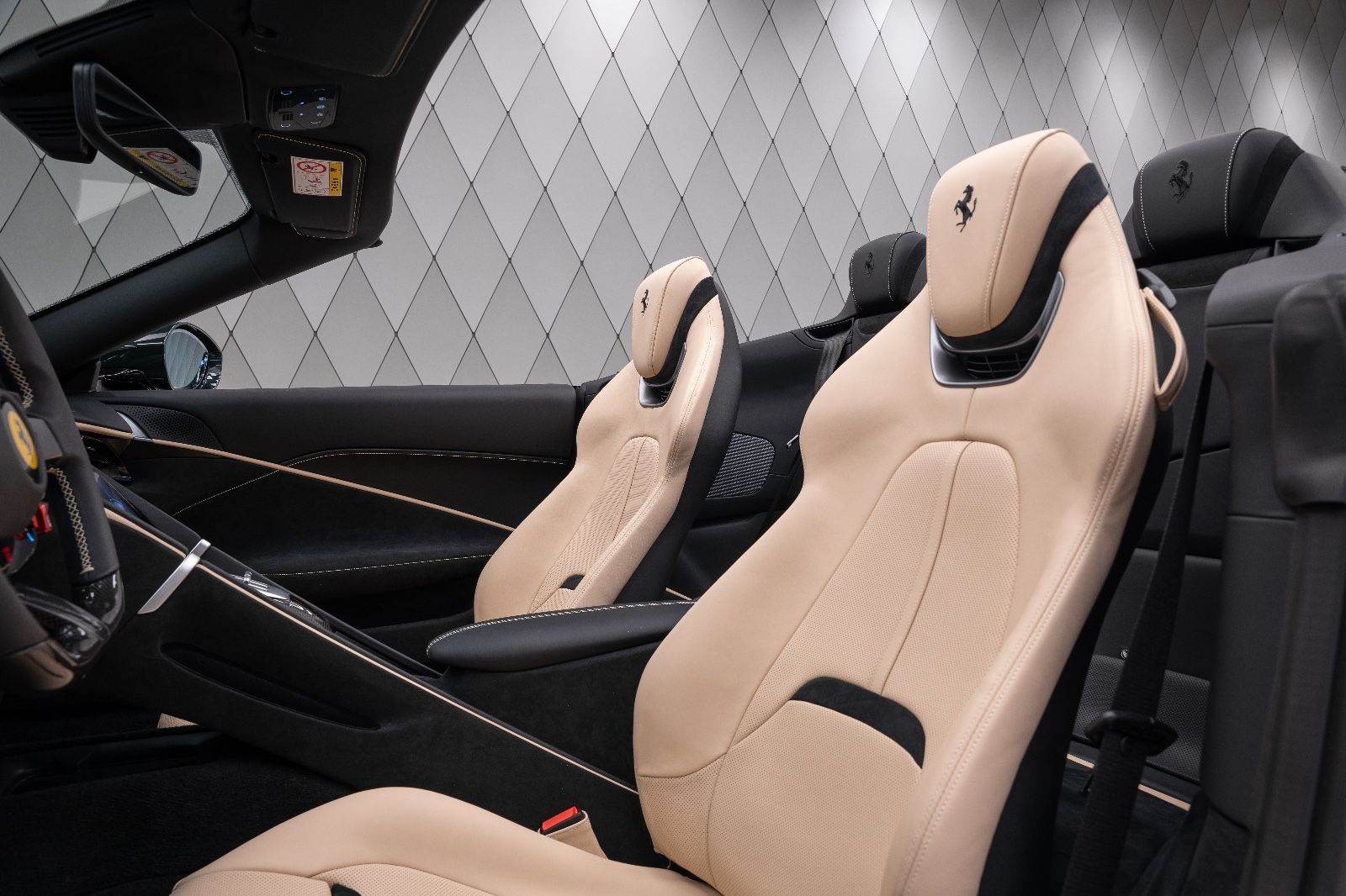 Ferrari Roma Spider - Samsaru's Car Outlet