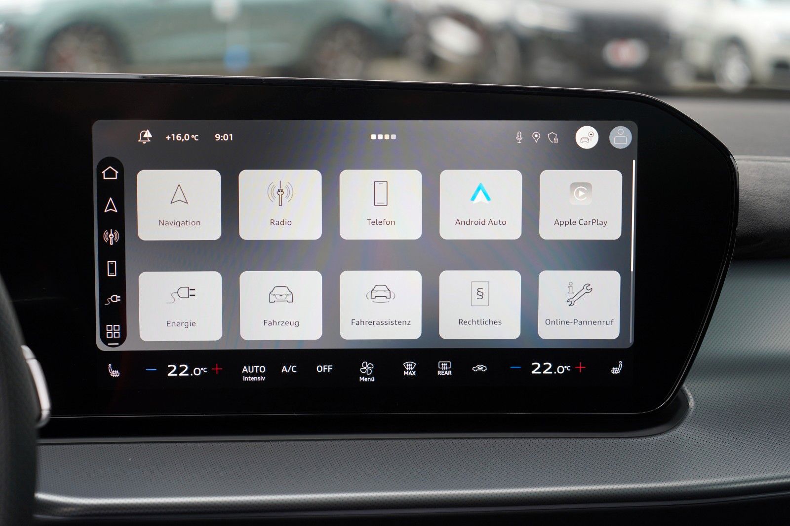 Audi Q3 SUV e-hybrid AHK S-LINE PANO TECH PRO MATRIX
