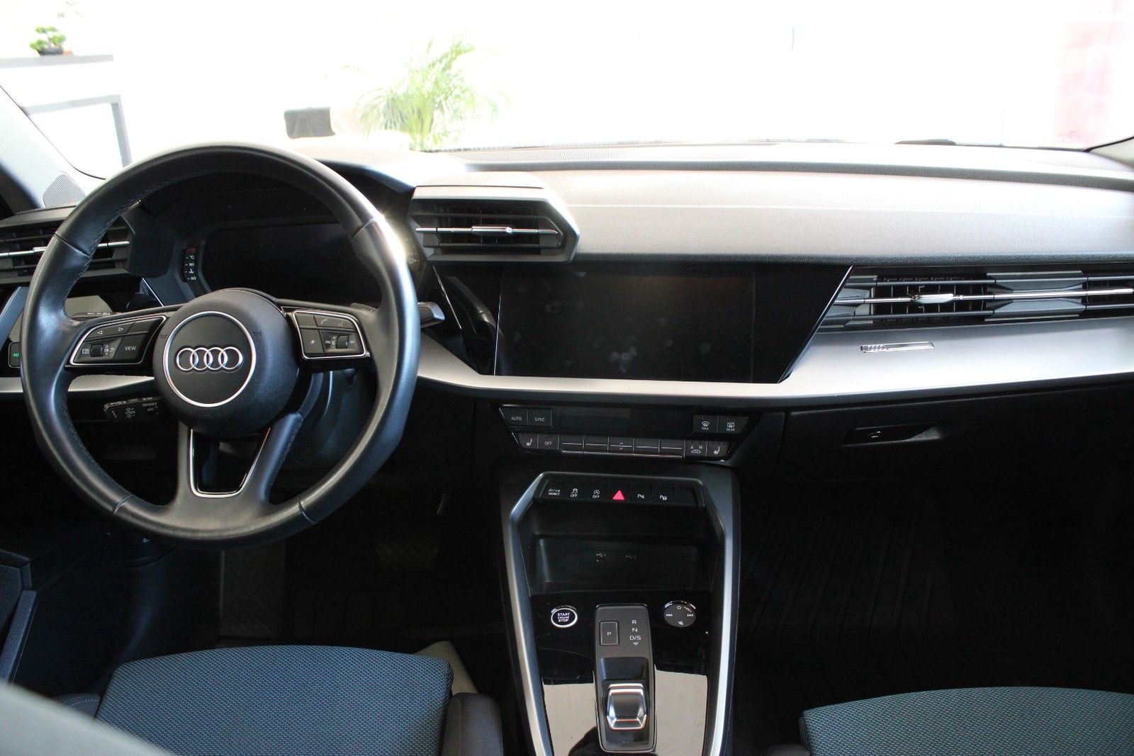 Audi A3 Sportback 35 TFSI Sport - Samsaru's Car Outlet