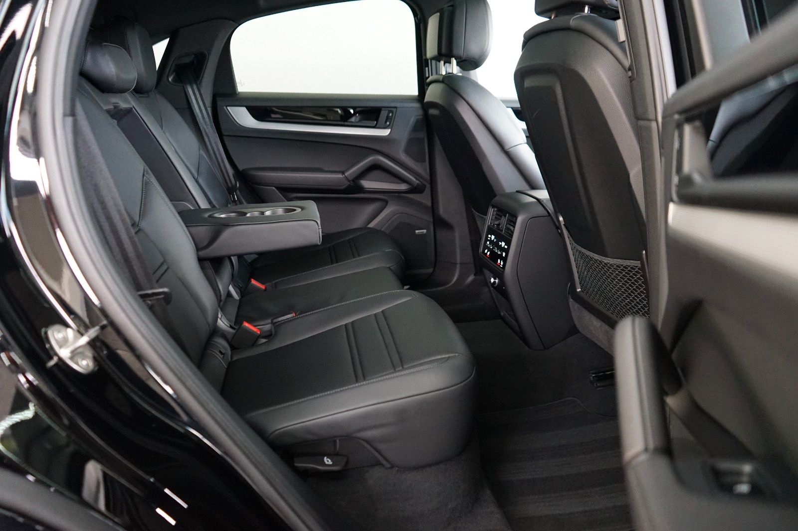 Porsche Cayenne Coupe E-Hybrid/P-Display/HeadUp/PDCC/MEG