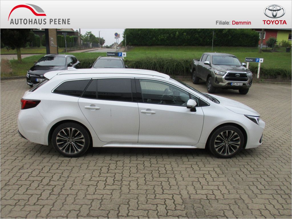 Toyota Corolla Touring Sports 2.0 Hybrid Teamplayer