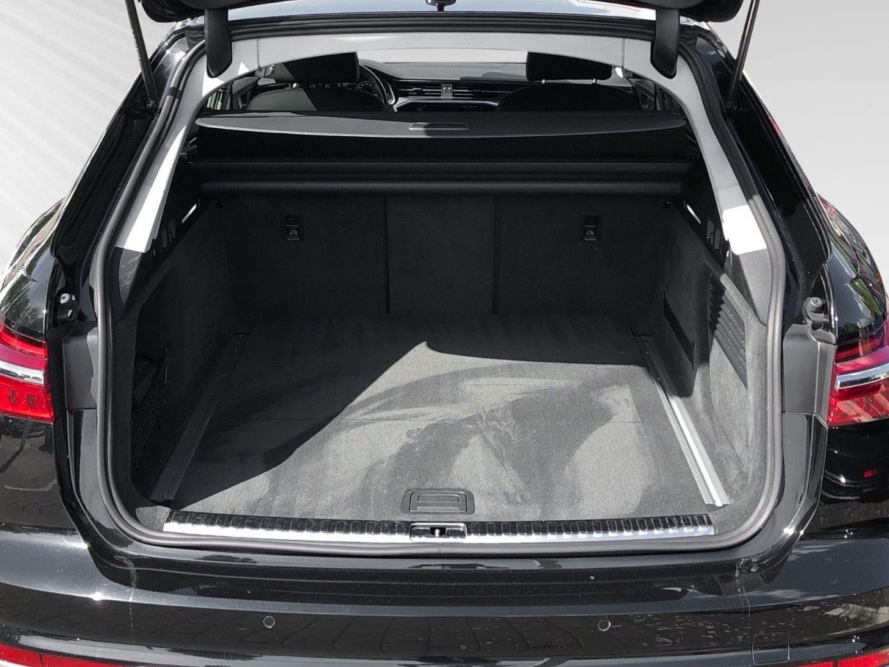 Audi A6 allroad quattro 45 TDI - Samsaru's Car Outlet
