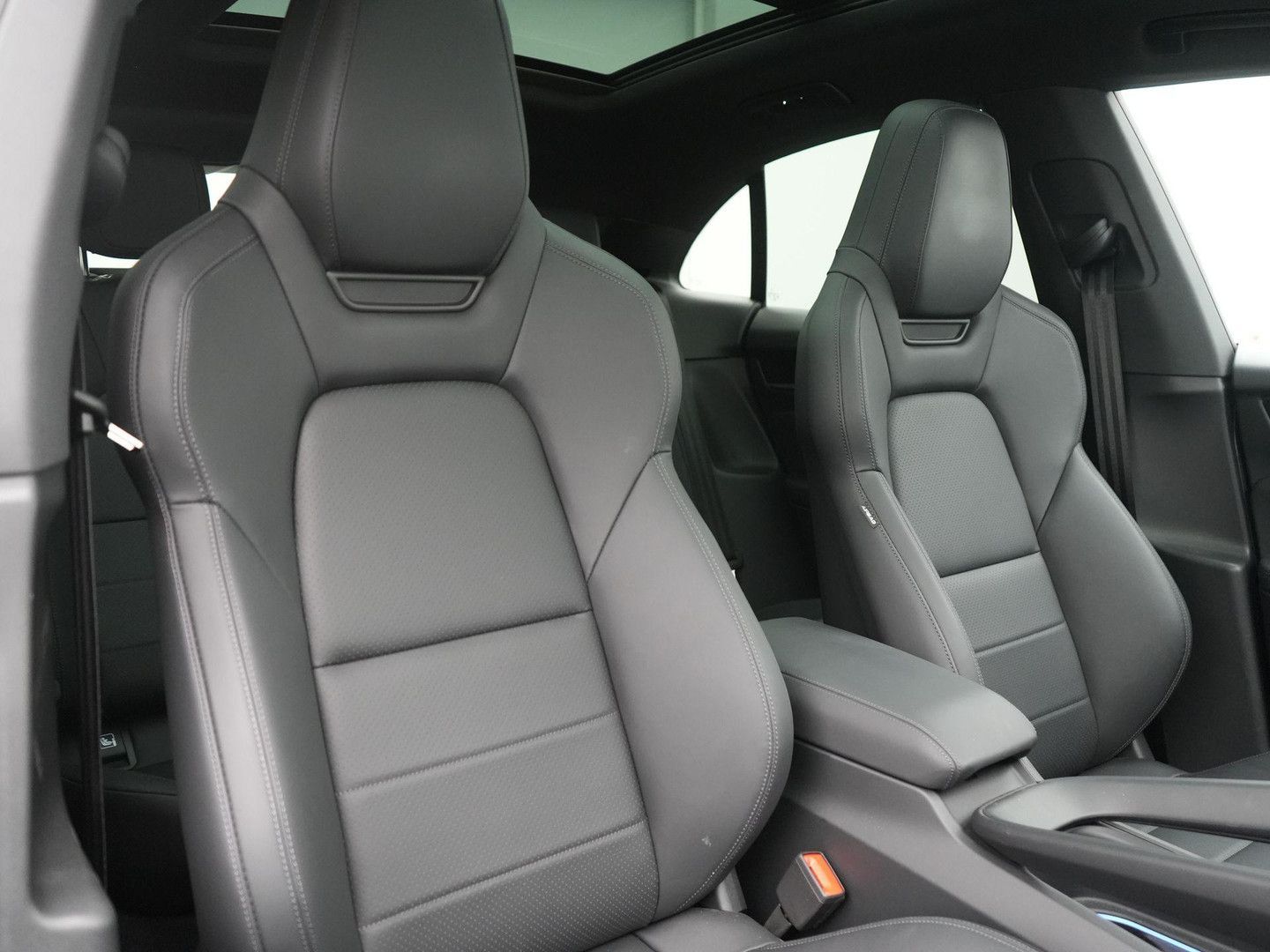 Porsche Macan 4