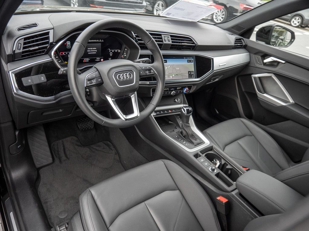 Audi Q3 40 TFSI quattro advanced - Samsaru's Car Outlet
