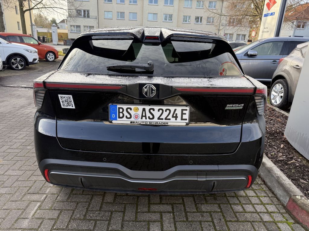 MG4 Luxury MY23 LRH/SHZ/AAC/KAMERAS/PDC/LED