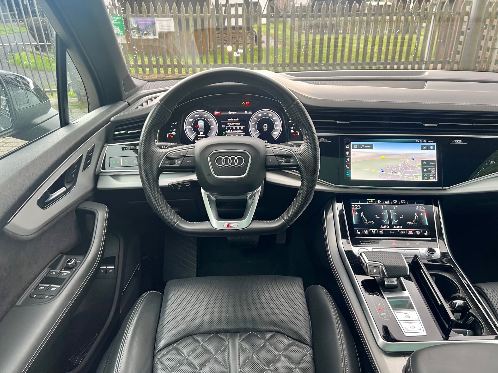 Audi Q7 60TFSIe QUA S line PANO LASER SITZKLIMA 22"