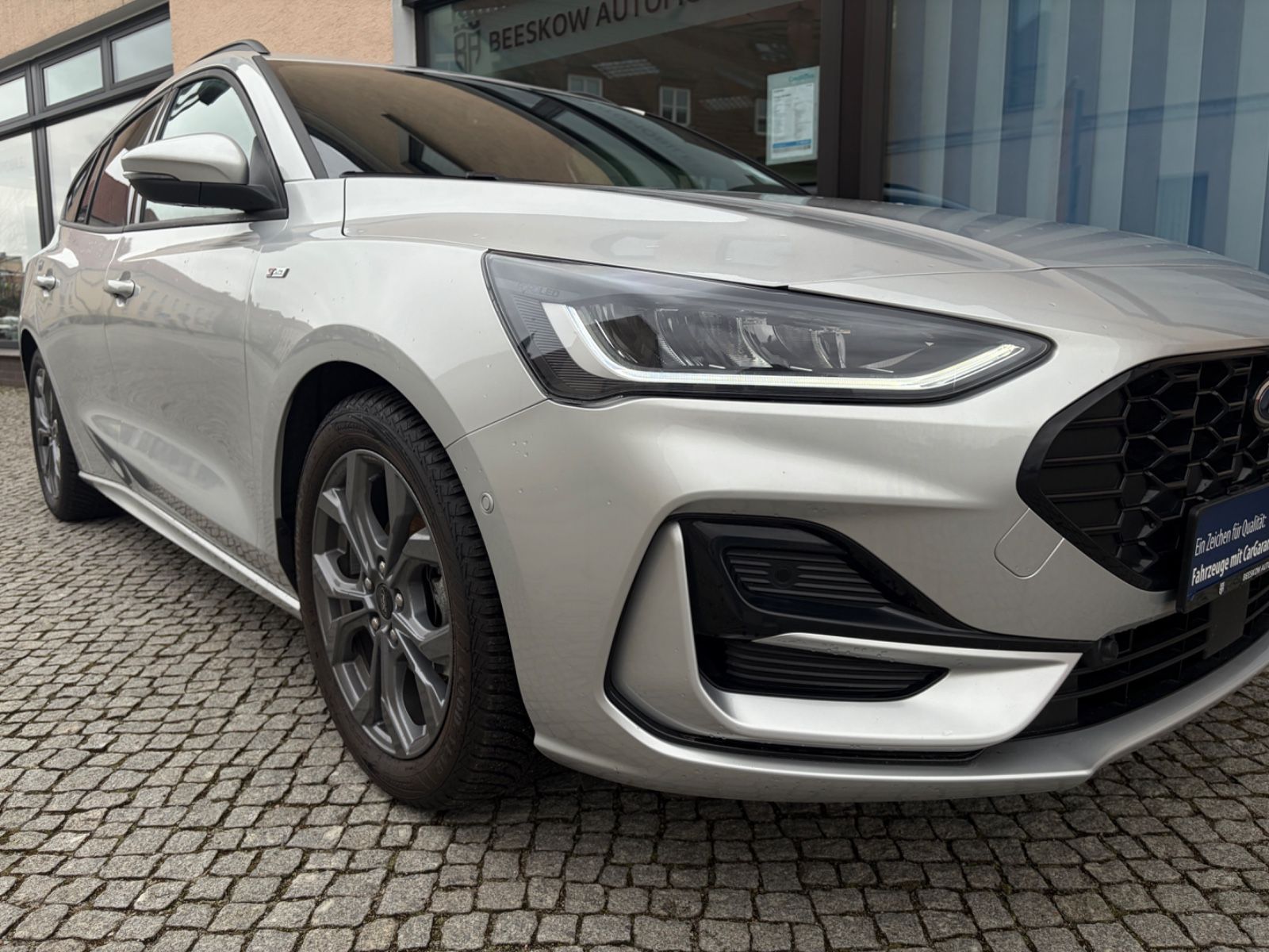 Ford Focus Turnier ST-Line X Automatik Kamera LED Nav