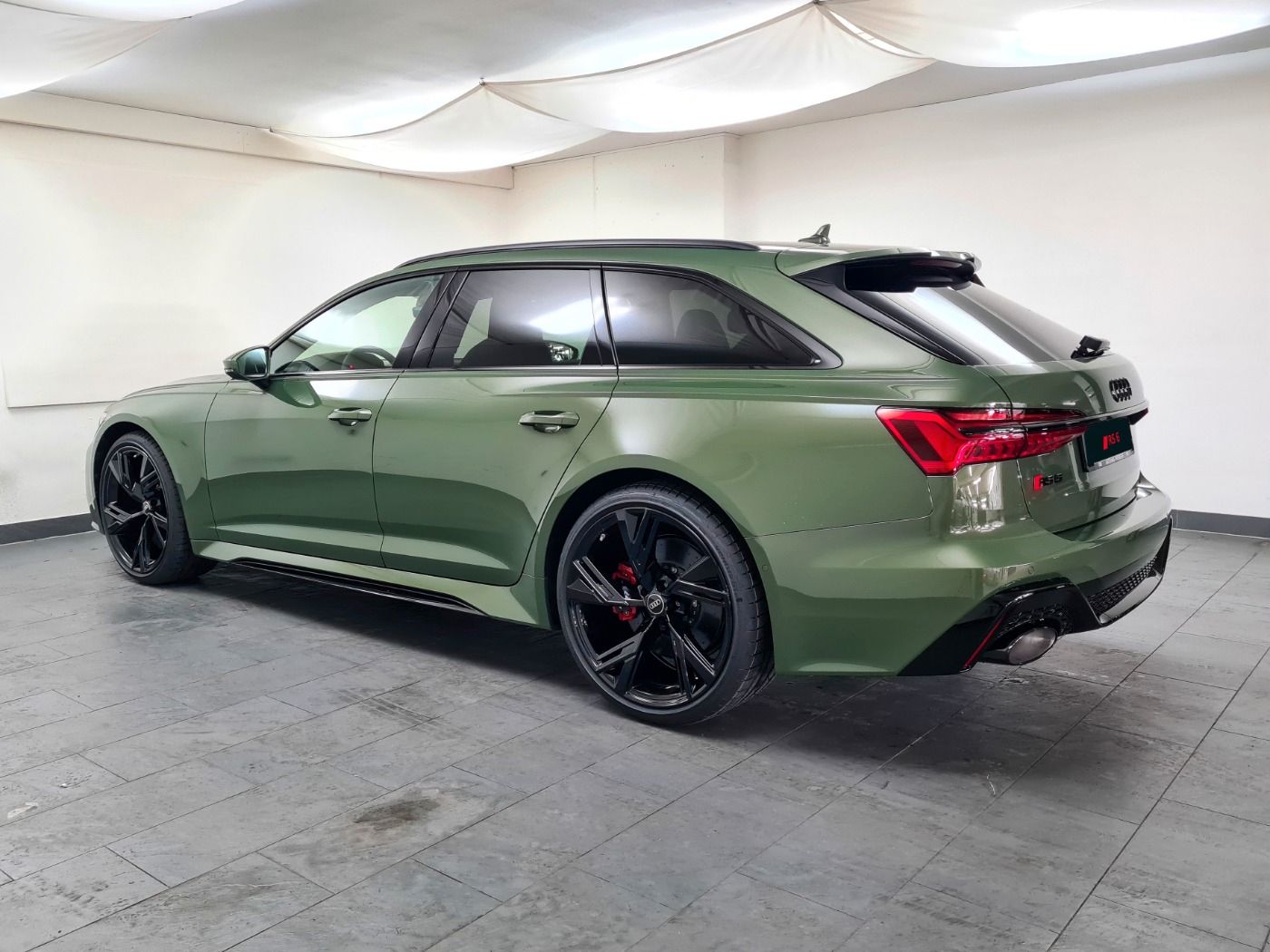 Audi RS6 Avant performance Essentials StHzg #black