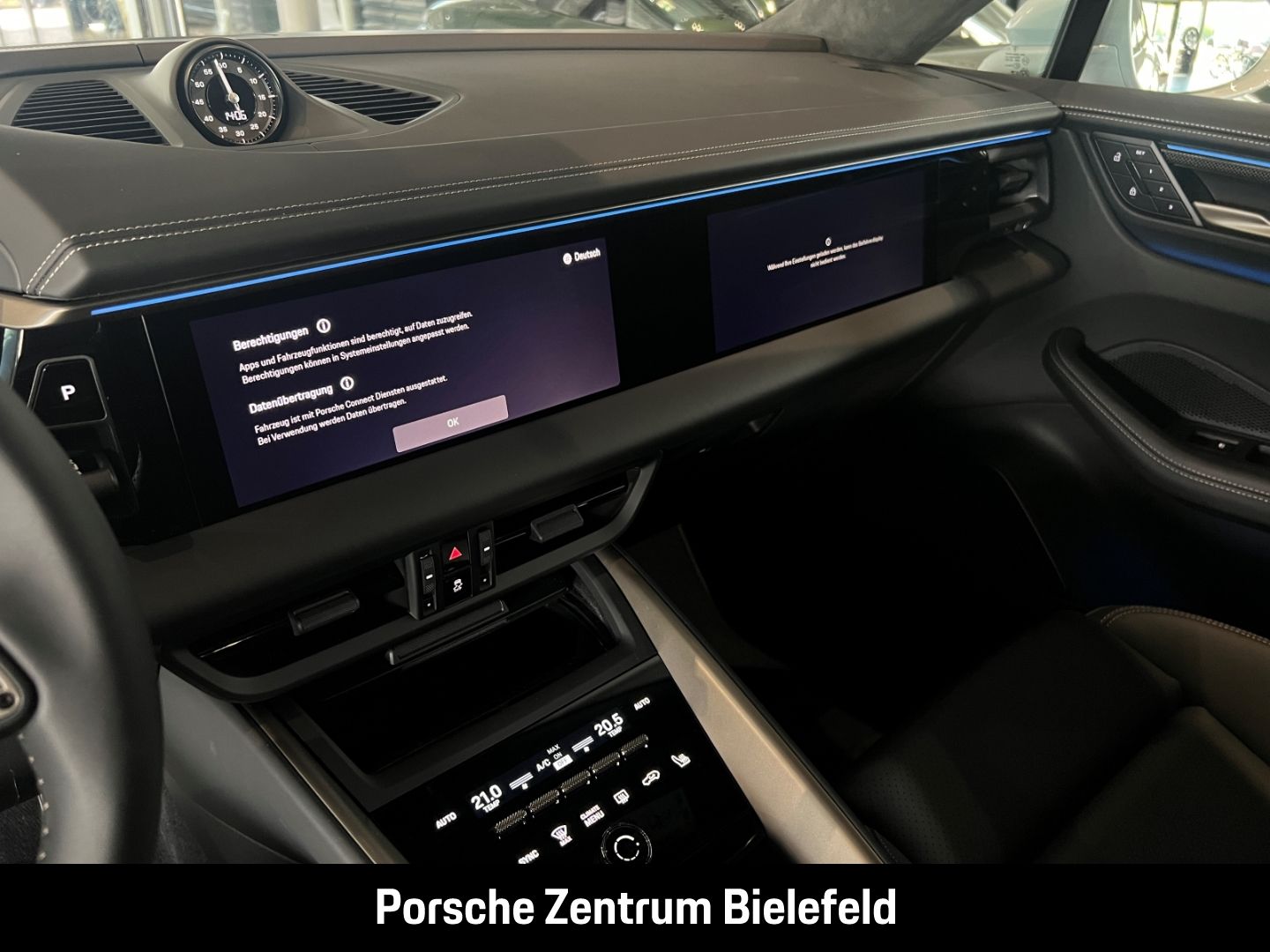 Porsche Macan Turbo Burmester Luftfederung Panoramadach