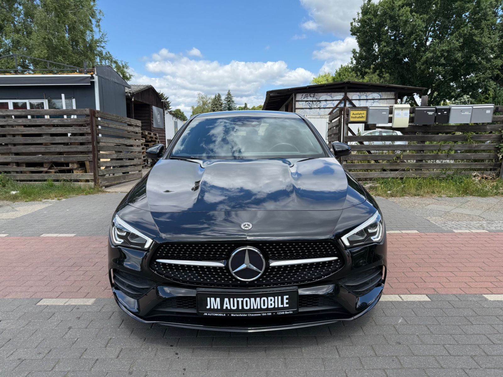 Mercedes-Benz CLA 200 AMG - Samsaru's Car Outlet