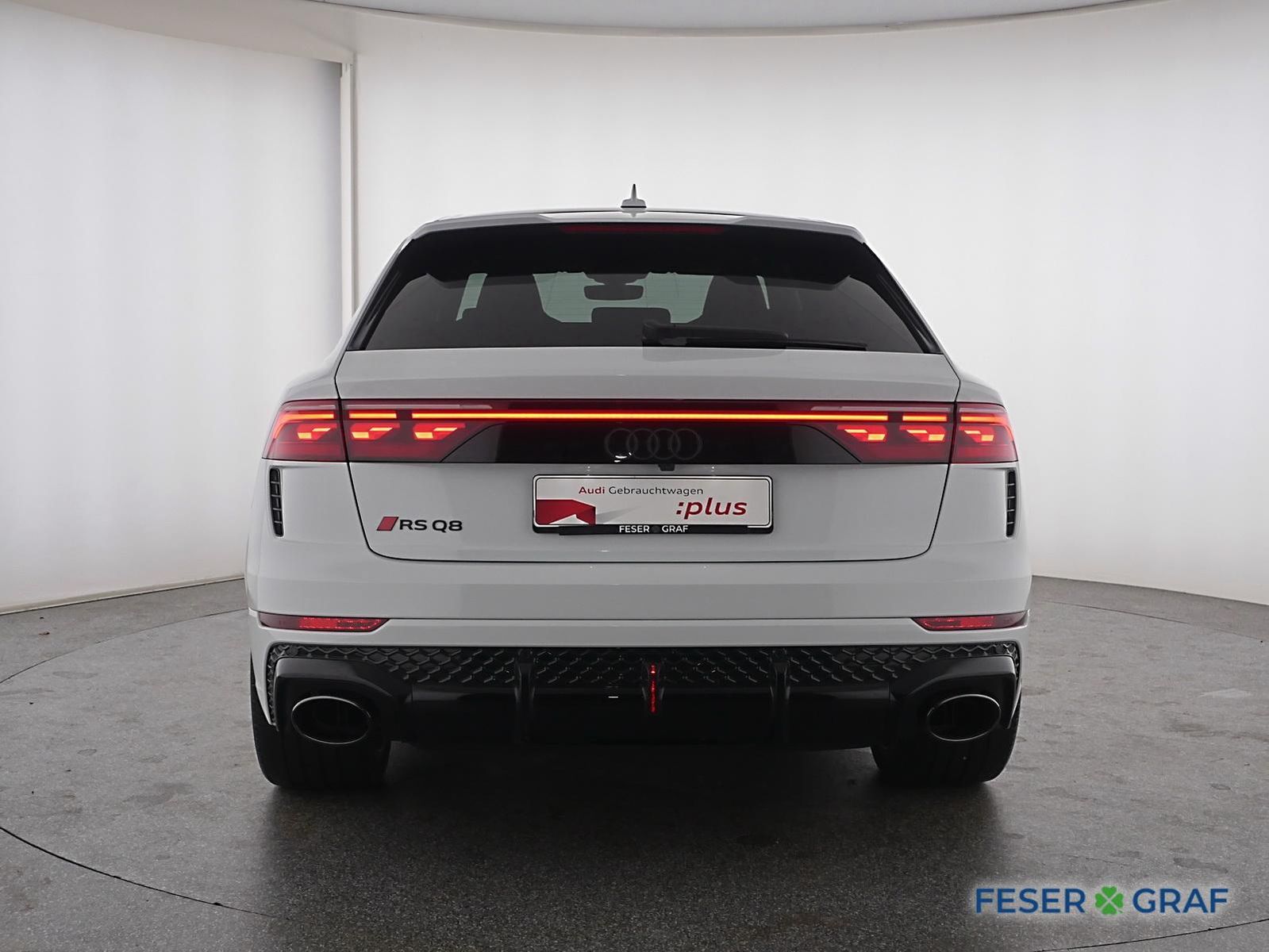 Audi RSQ8 4.0 TFSI quattro S tronic Matrix / B&O / PA