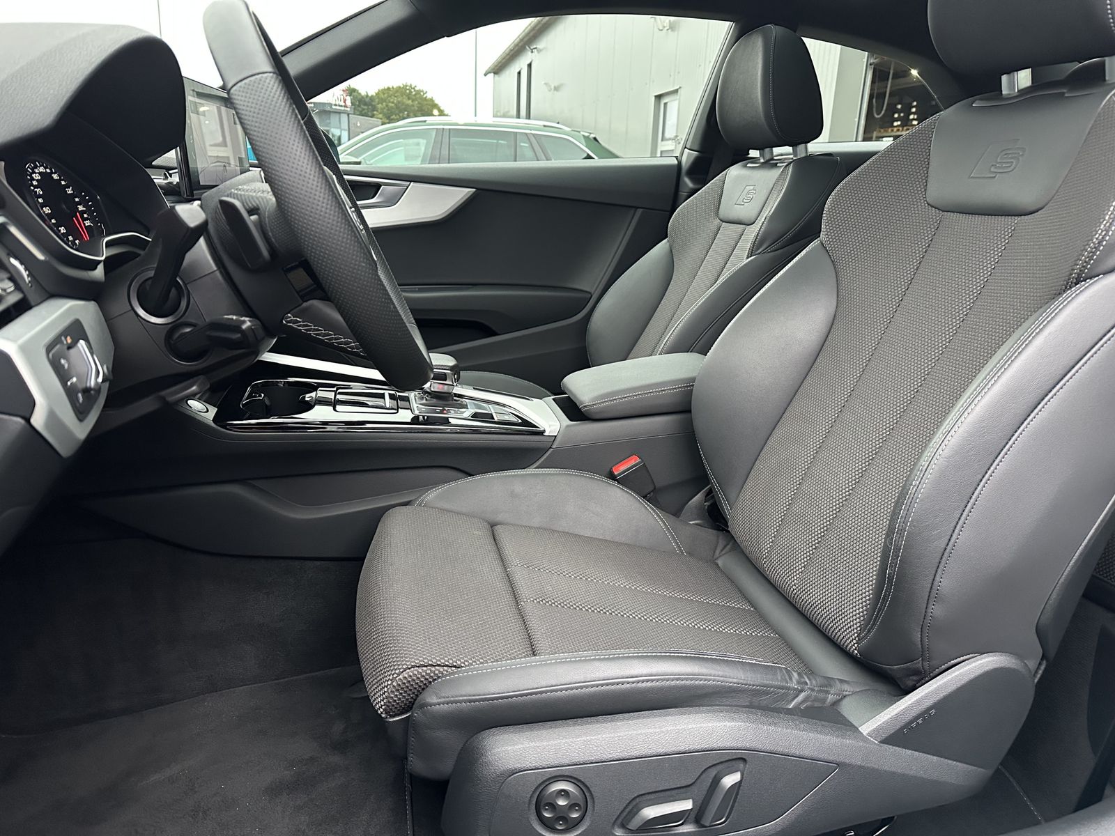 Audi A5 40 TDI Qu S-Line Individual NAV+LED+PANO+19ZO