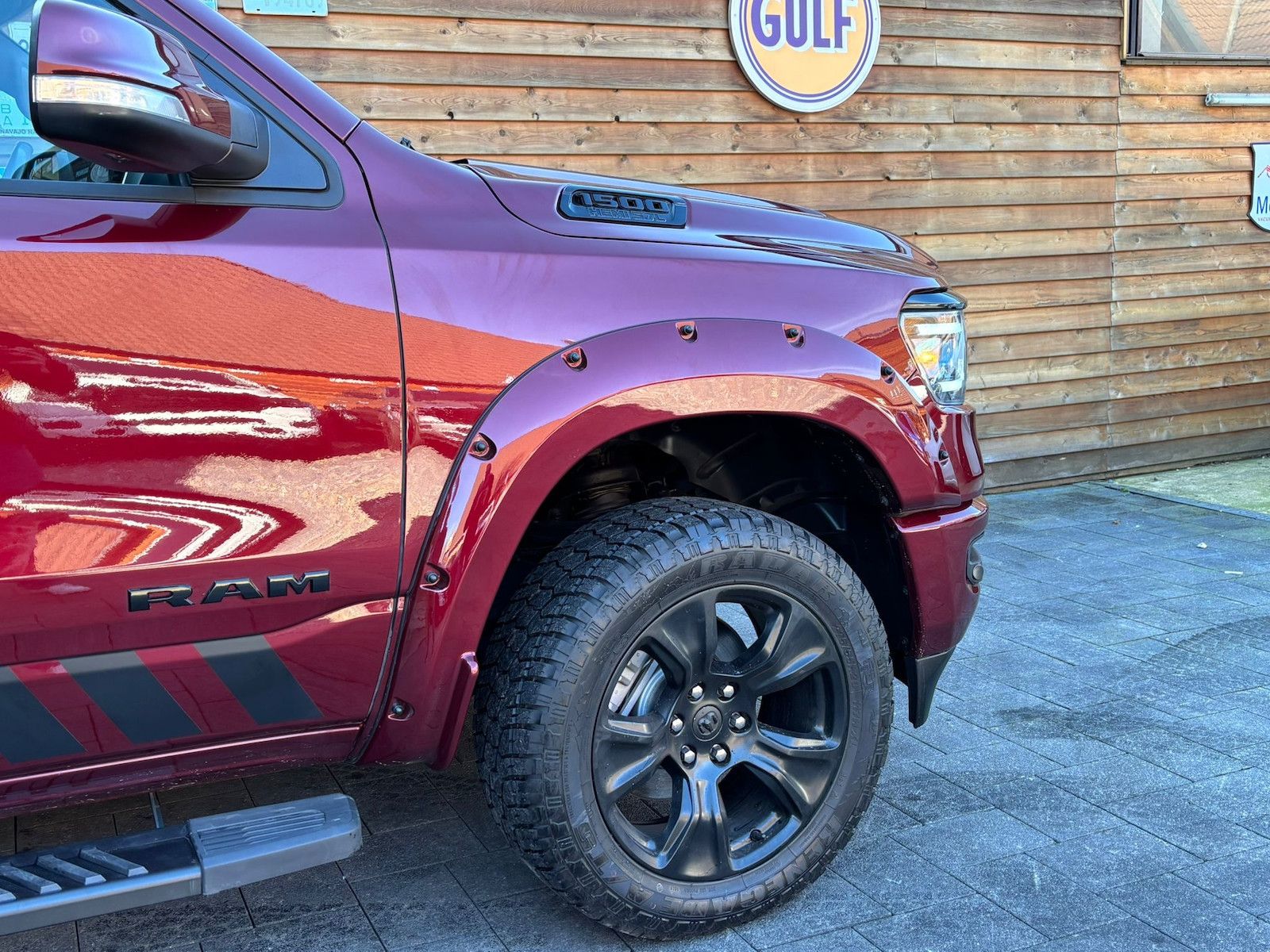 Dodge RAM 1500 5,7L BigHorn Crew Cab LED AHK 4x4