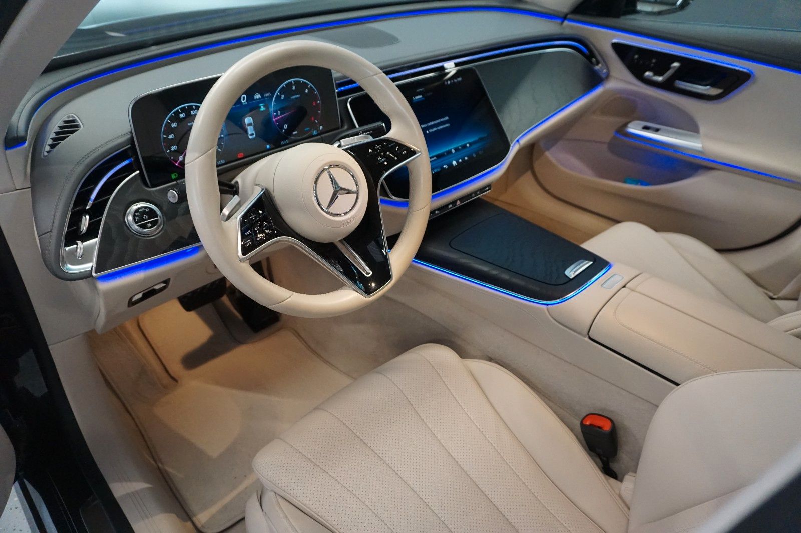 Mercedes-Benz E 220 d Avantgarde Advanced Plus - Samsaru's Car Outlet