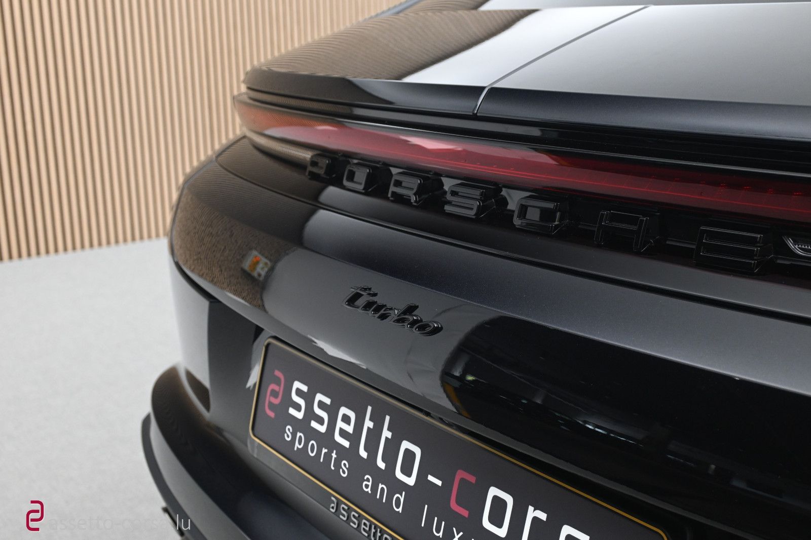 Porsche Panamera Turbo E-Hybrid*Pano*H-A Lenk*Matrix*ACC
