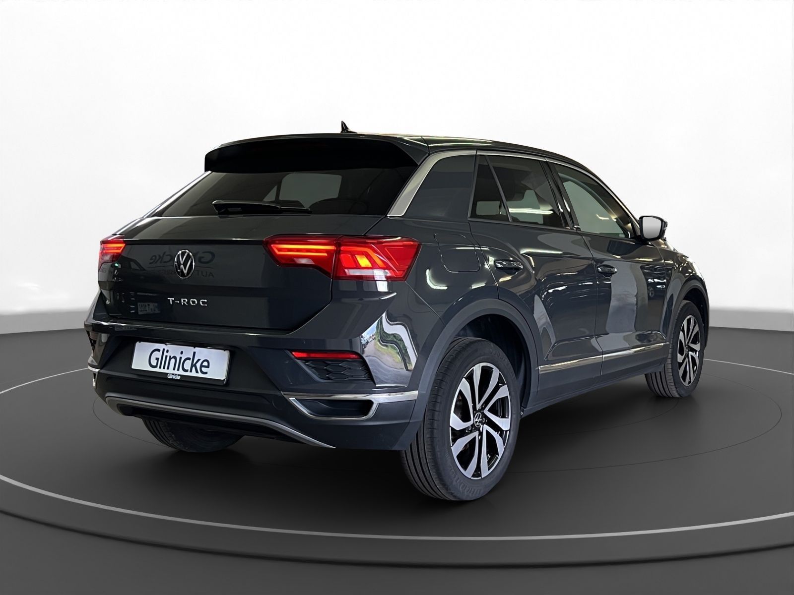Volkswagen T-Roc 2.0 TDI Active - Samsaru's Car Outlet