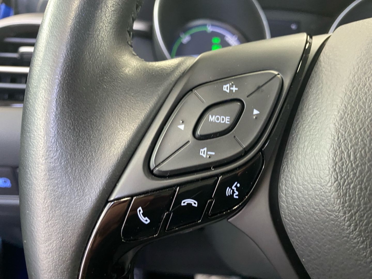 Toyota C-HR 1.8 Hybrid Business-Edition *NAVI*SHZ*Kamer