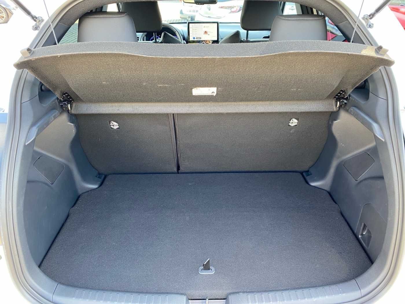 Toyota Yaris 1.5 Hybrid Style LED KLIMA KAMERA BT