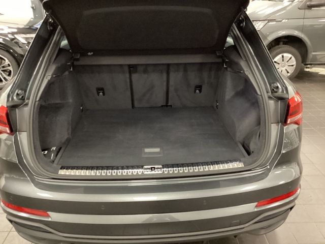 Audi Q3 S line 35 TDI quattro S tronic - Samsaru's Car Outlet