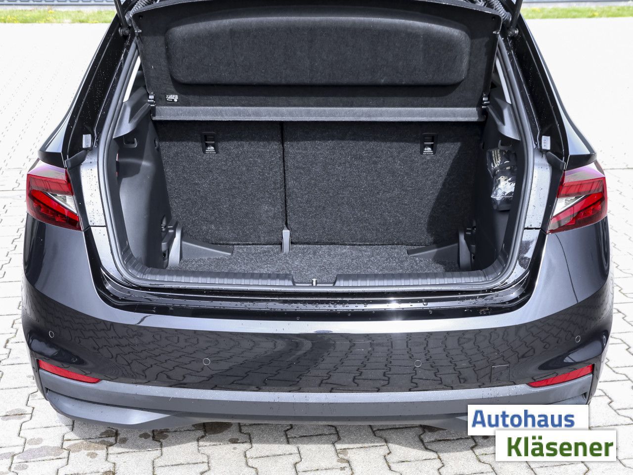 Skoda Fabia Tour 1.0TSI 85KWDSG LED NAVI KAMERA BSD