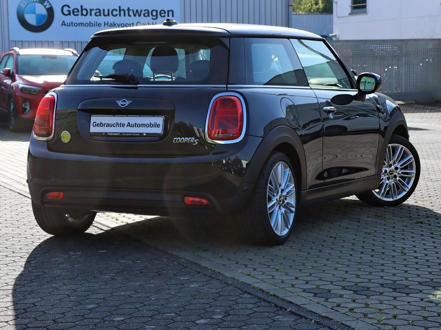 MINI Cooper SE Classic - Samsaru's Car Outlet