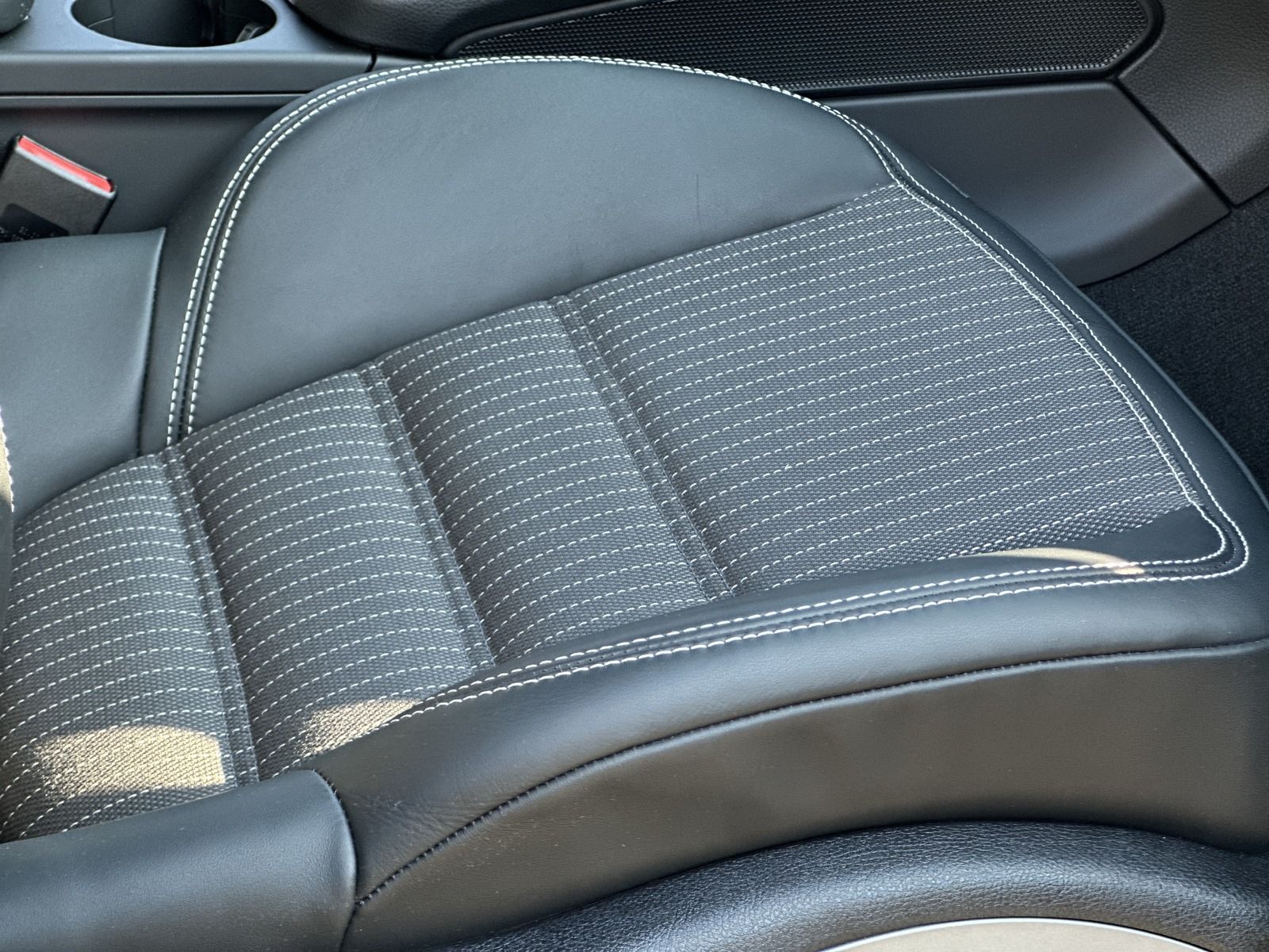 Porsche Macan T - Samsaru's Car Outlet