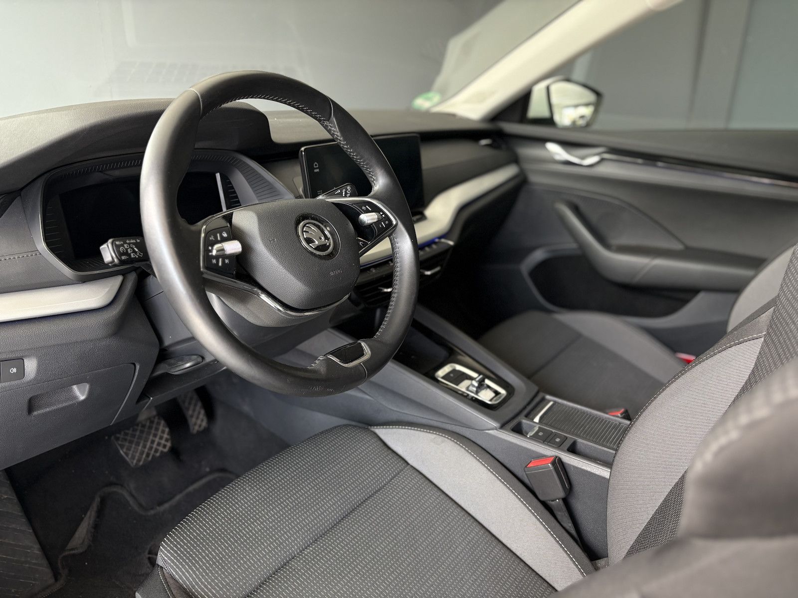 Skoda Octavia 2.0 TDI Ambition - Samsaru's Car Outlet