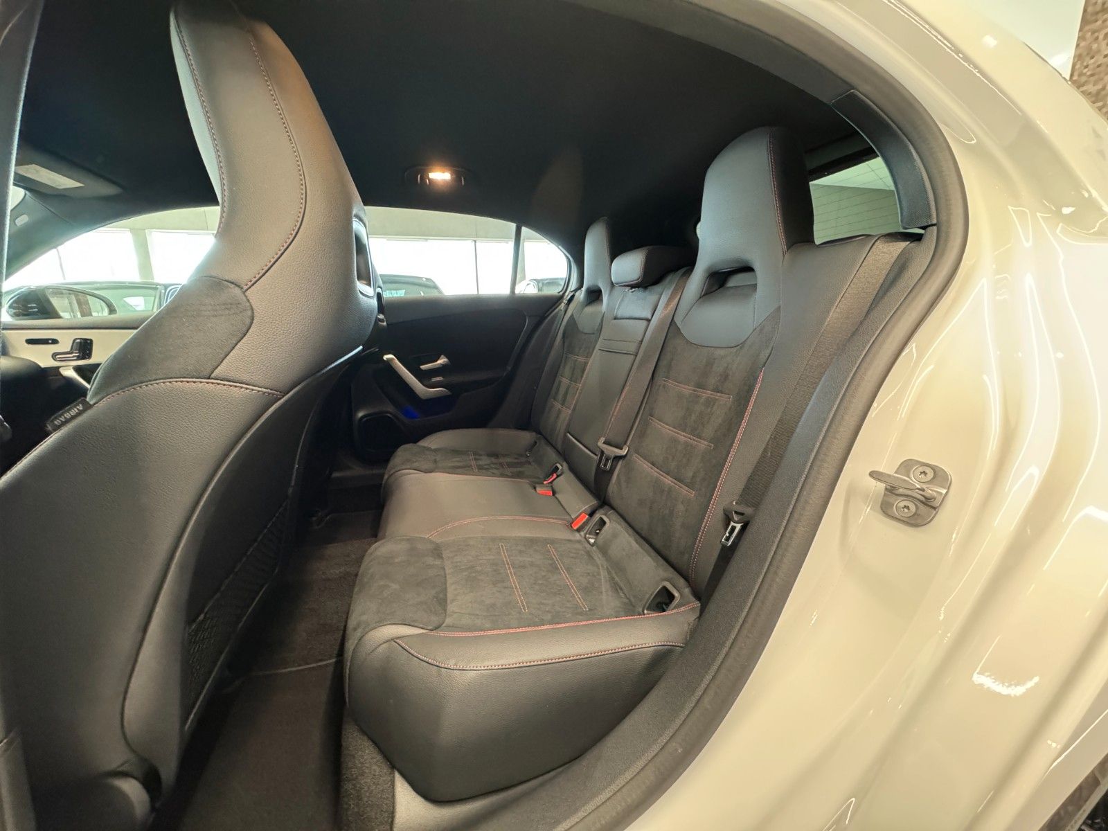 Mercedes-Benz A 200 AMG Line - Samsaru's Car Outlet