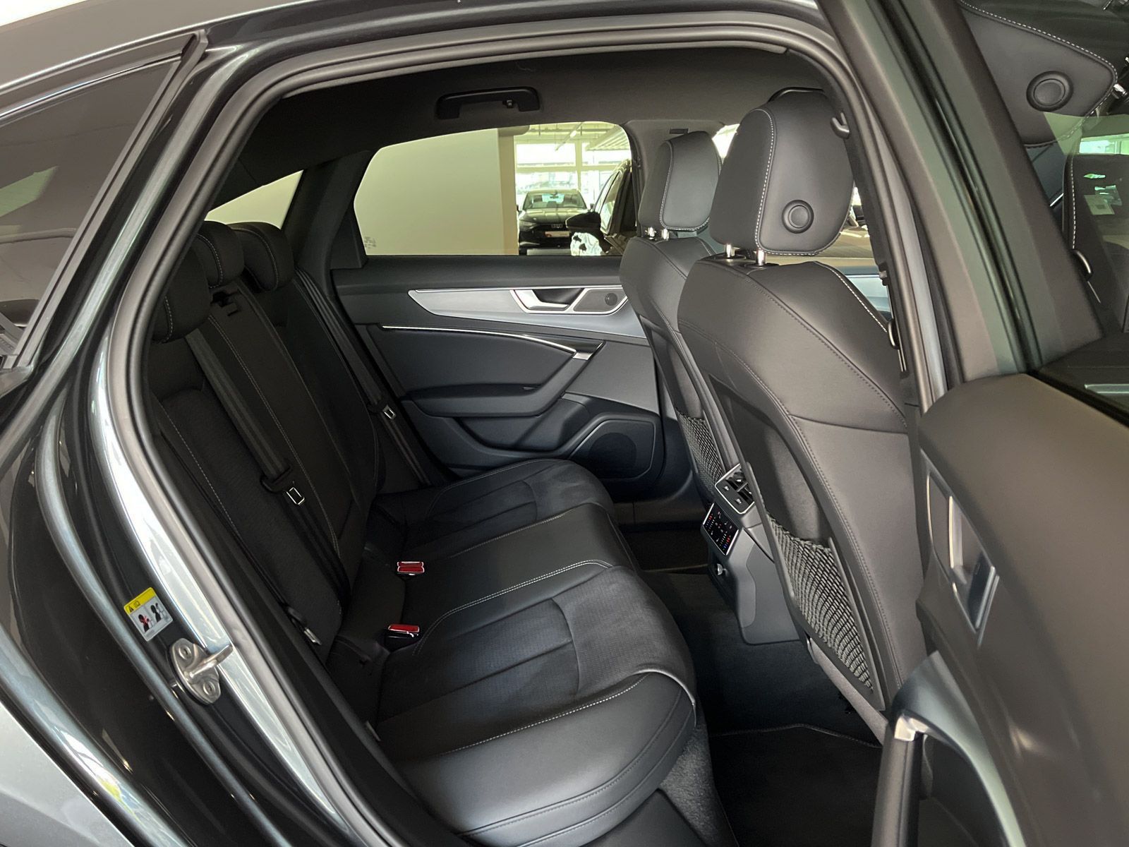 Audi A6 Limousine 40 TDI S tronic S LINE - Samsaru's Car Outlet