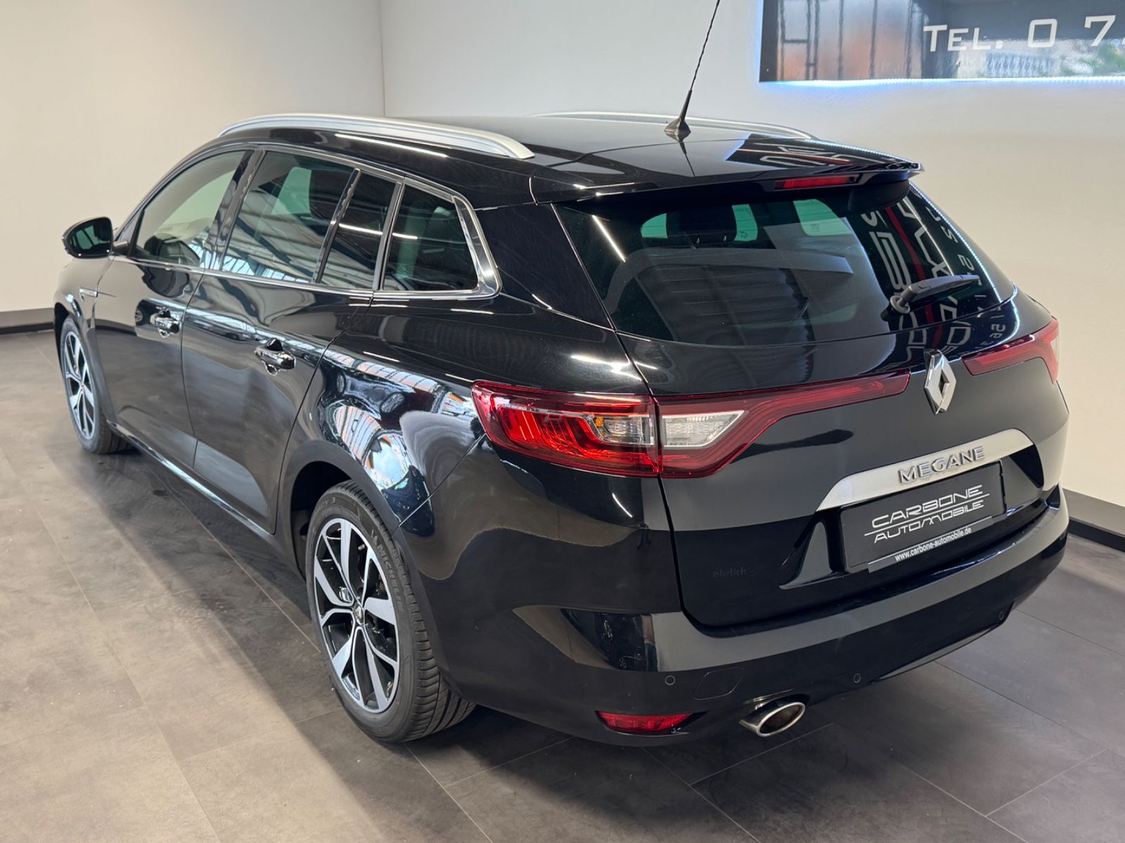 Renault Megane IV Grandtour BOSE-Edition - Samsaru's Car Outlet