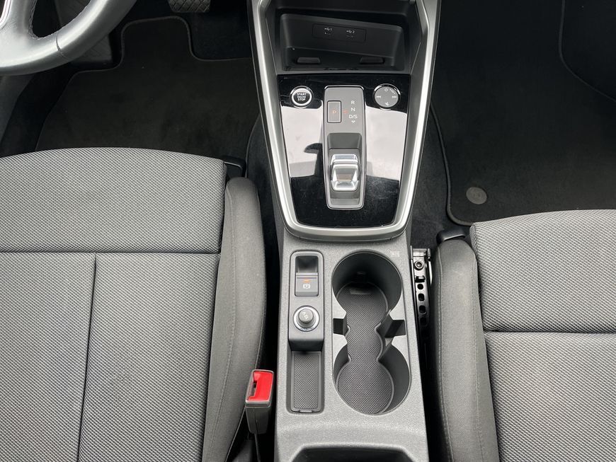 Audi A3 40 TFSIe Sportback S tronic Navi Tempomat