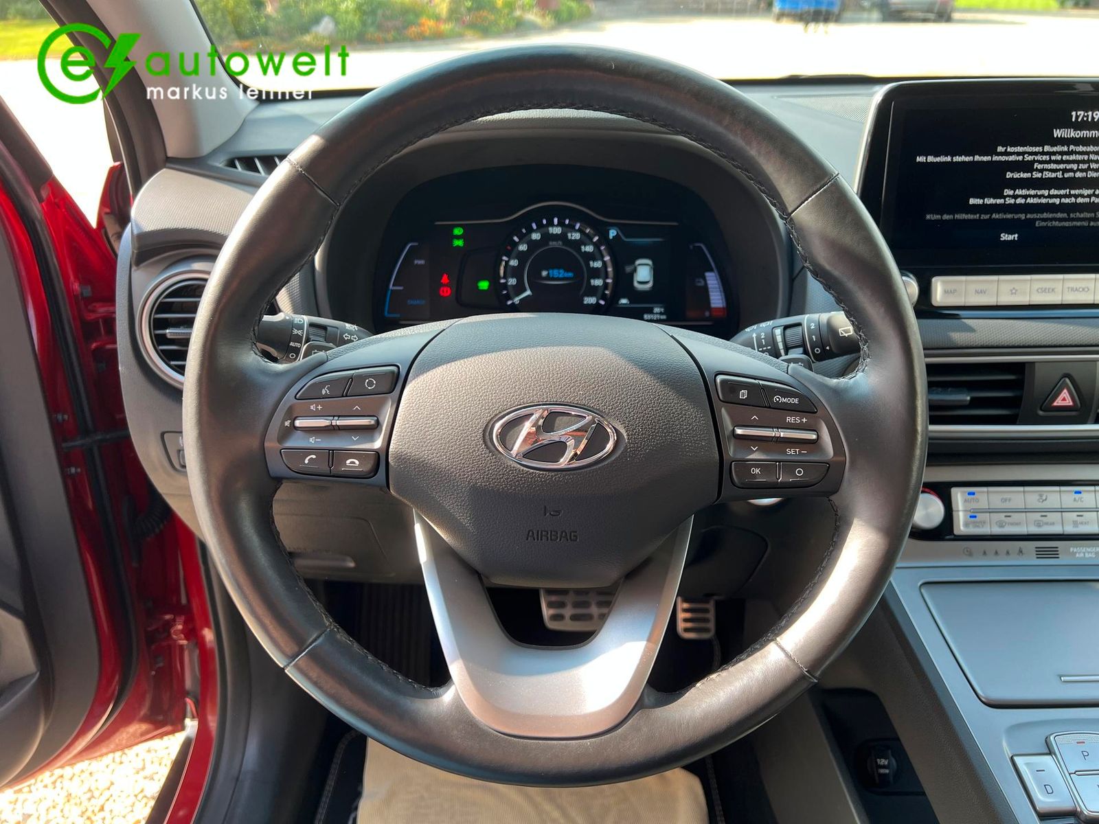 Hyundai Kona 39kWh Advantage - Samsaru's Car Outlet