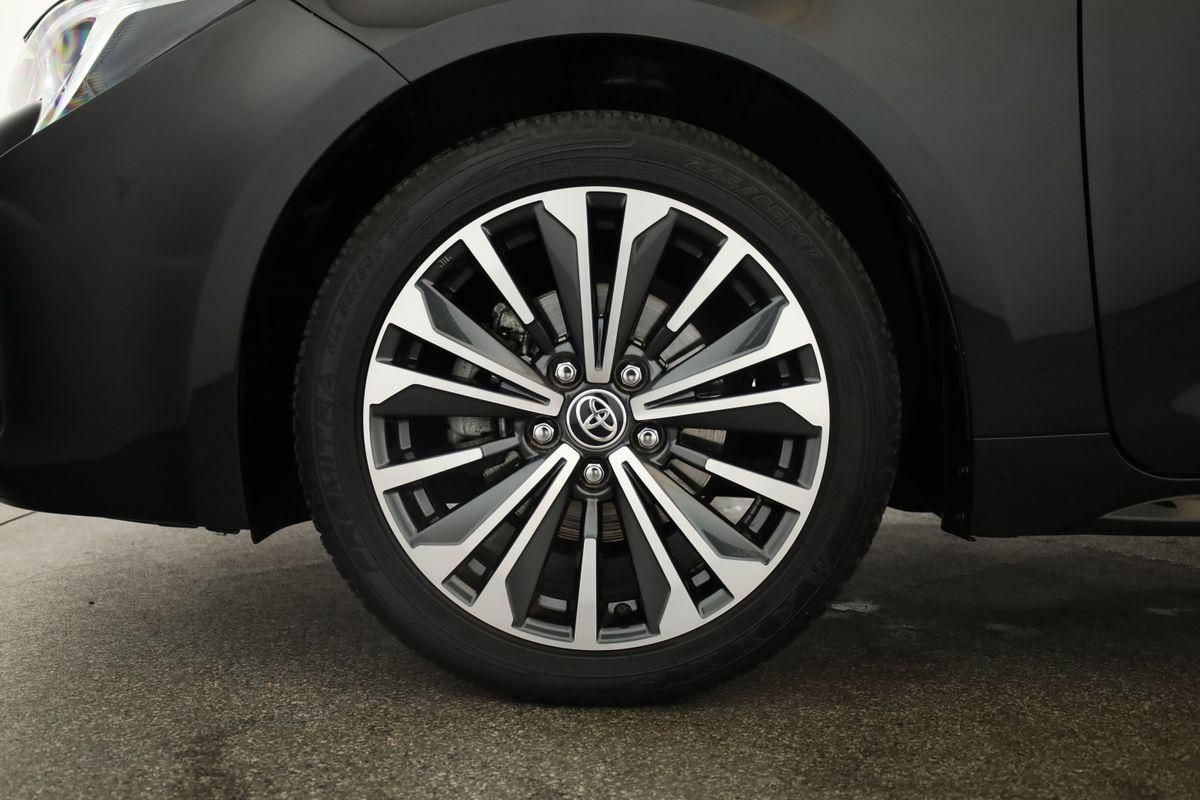 Toyota Corolla Touring Sports 1.8 CVT Team D Navi Kam